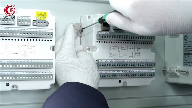 虹潤OHR-F800薄款彩色智能無紙記錄儀安裝接線的操作講解