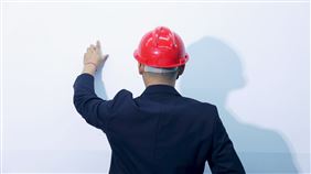 华工科技一季度净利预增超四成 光模块与智能制造双轮驱动