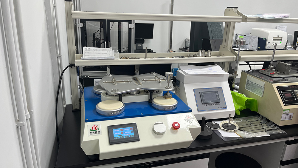 广东德瑞检测设备有限公司与高达皮革制品（深圳）有限公司顺利完成设备交付