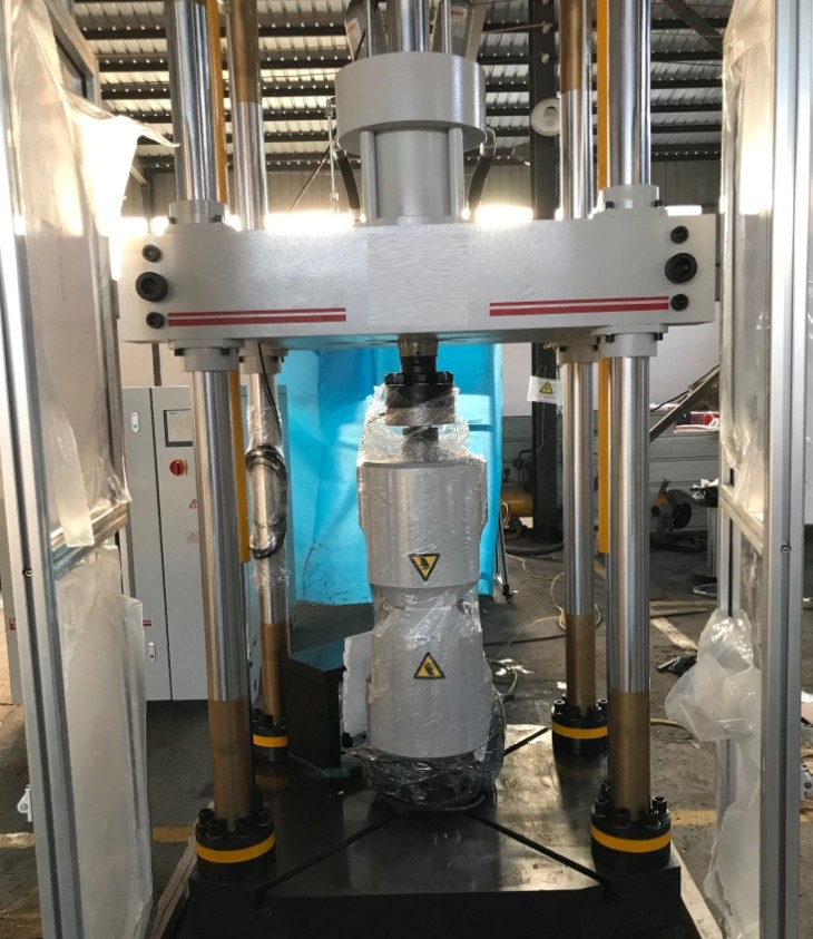 电液伺服钢筋疲劳试验机