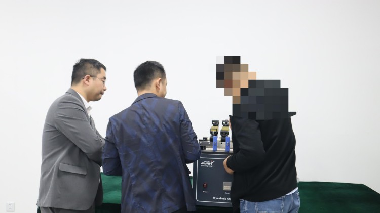 威士伯耐磨仪背后的质量信仰——记河北XX公司考察上海程斯智能科技